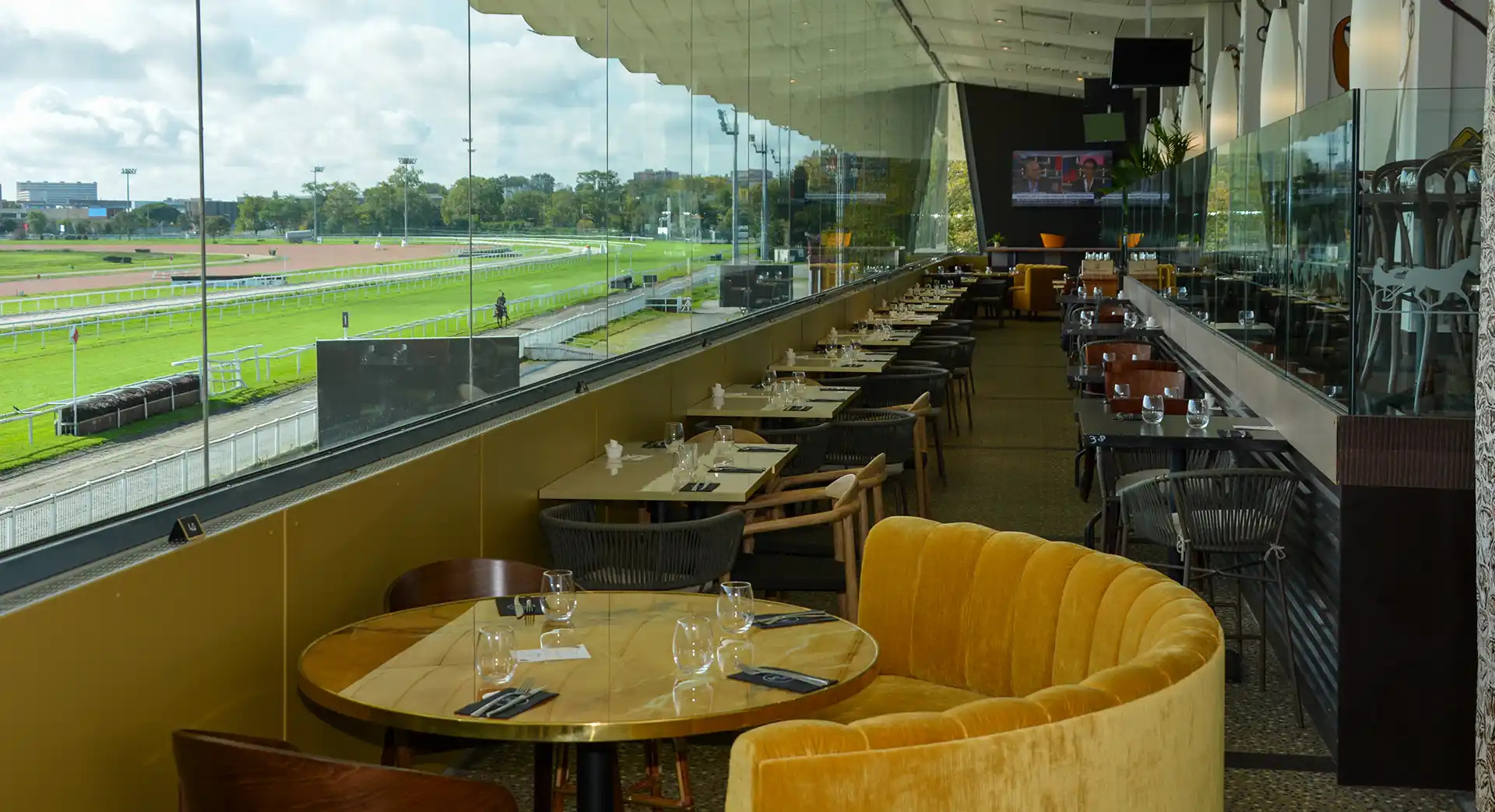 Hippodrome-de-Toulouse-Restaurant-Panoramique-13